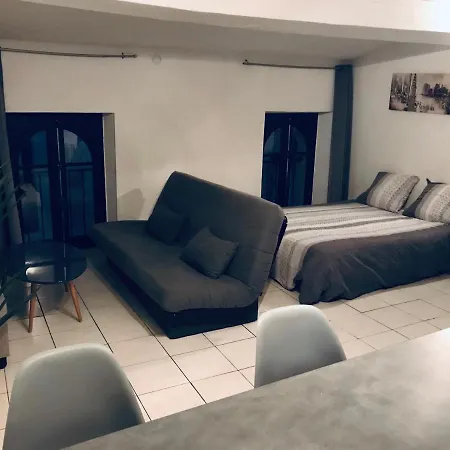 Chez Florian شقة