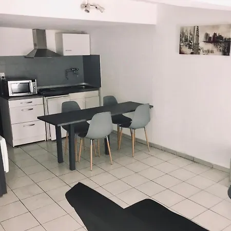Chez Florian شقة *